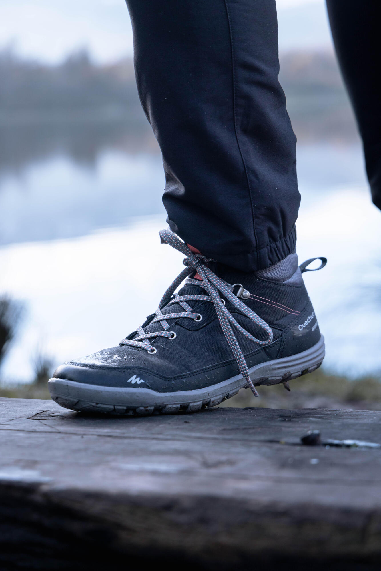 Quechua Women's SH100 MID Warm and Waterproof Hiking Boots - Image 12