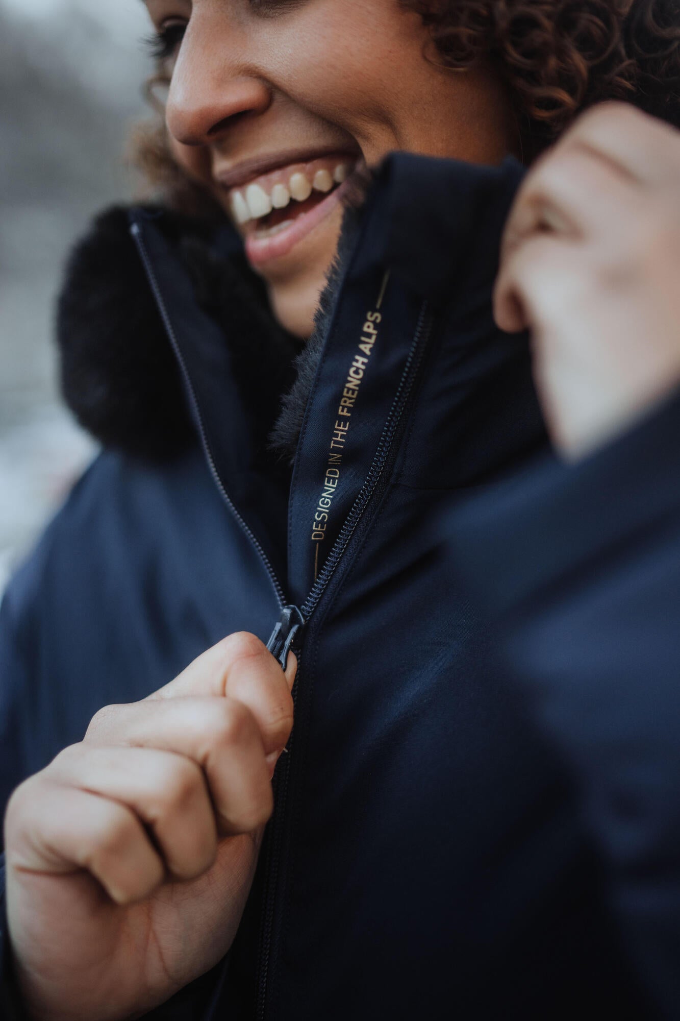 Wedze Women's 100 Mid-Length Warm Ski Jacket - Image 22