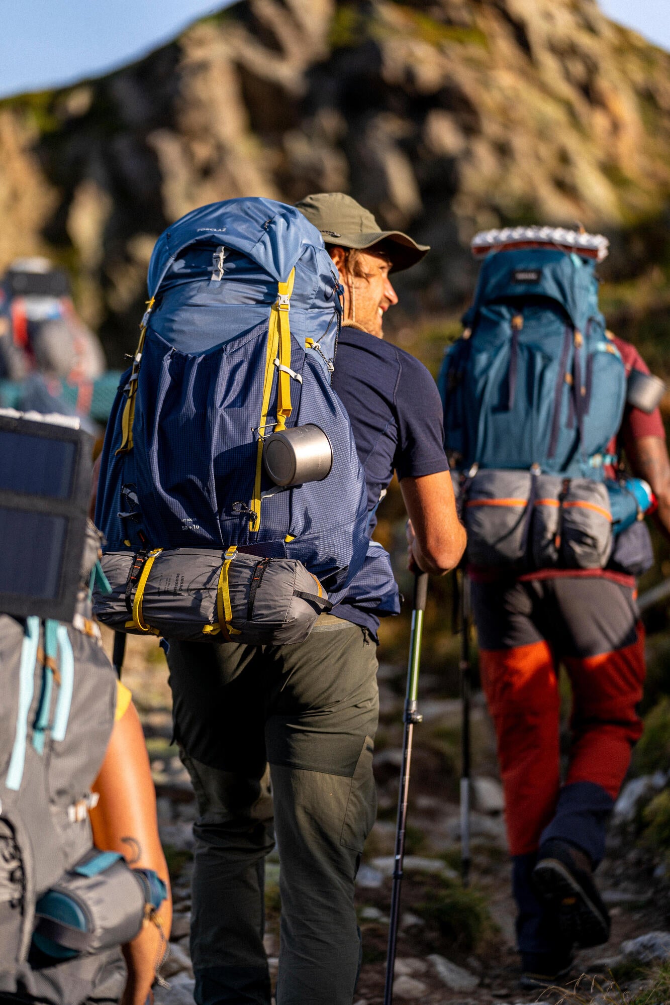 Forclaz Men's MT900 50+10 L Ultralight Backpacking Pack - Image 10