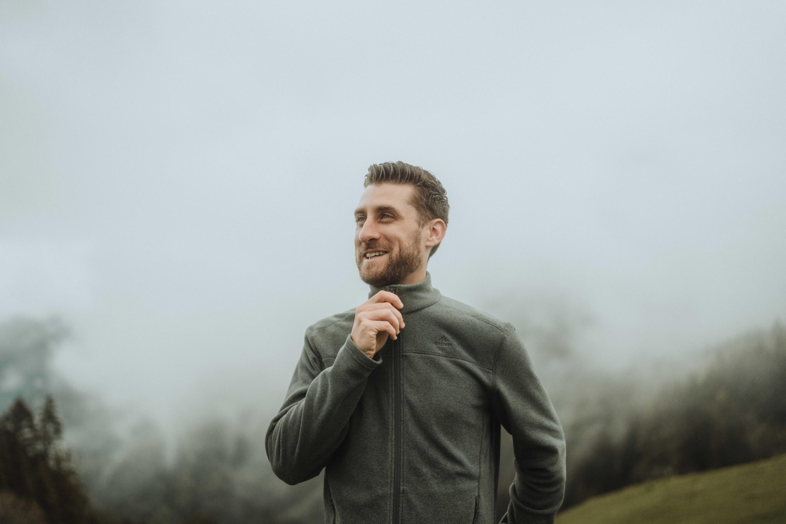 Quechua Men's MH120 Fleece Hiking Jacket - Image 5