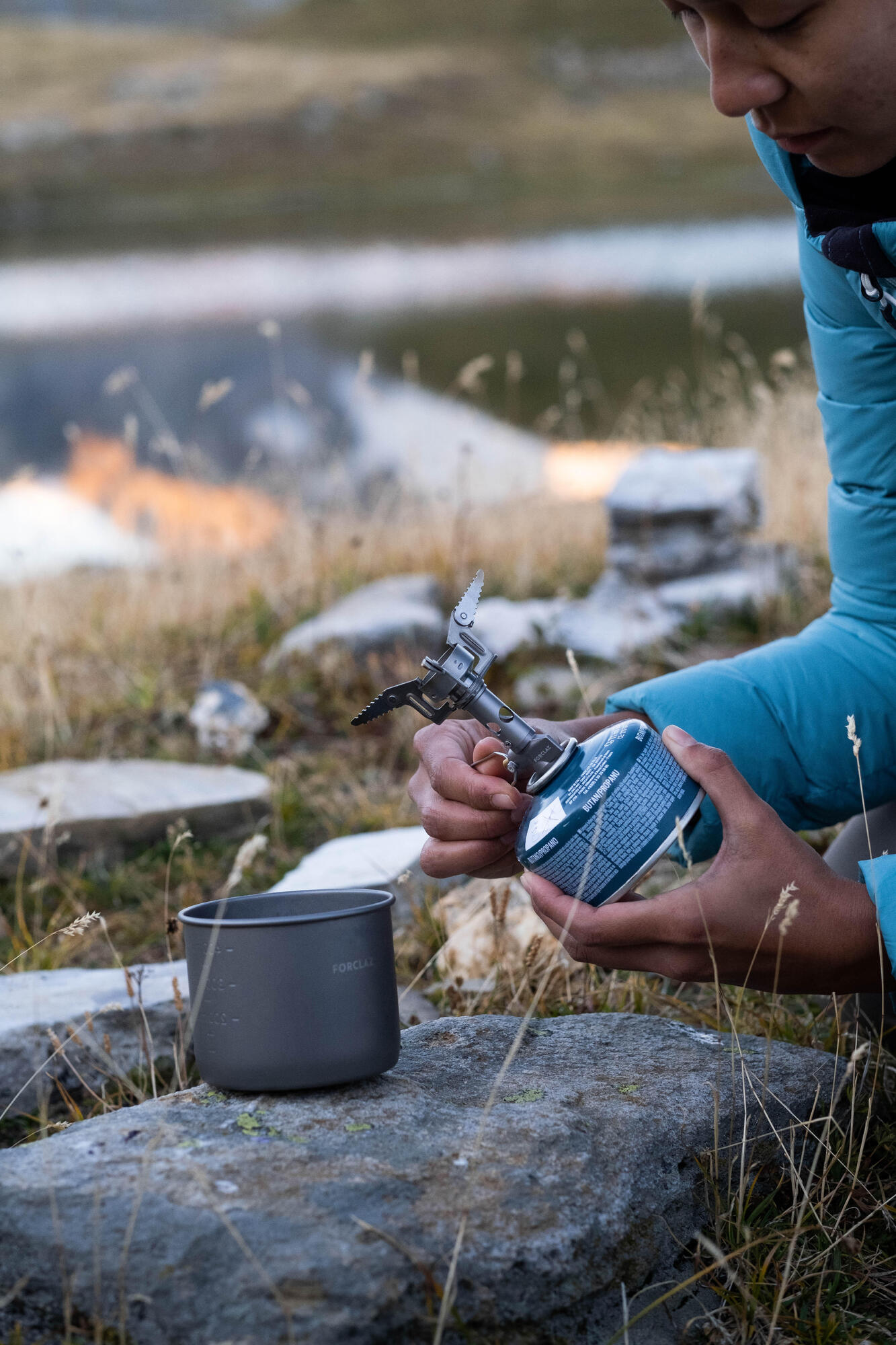 Forclaz MT900 Ultralight Backpacking Stove - Image 9