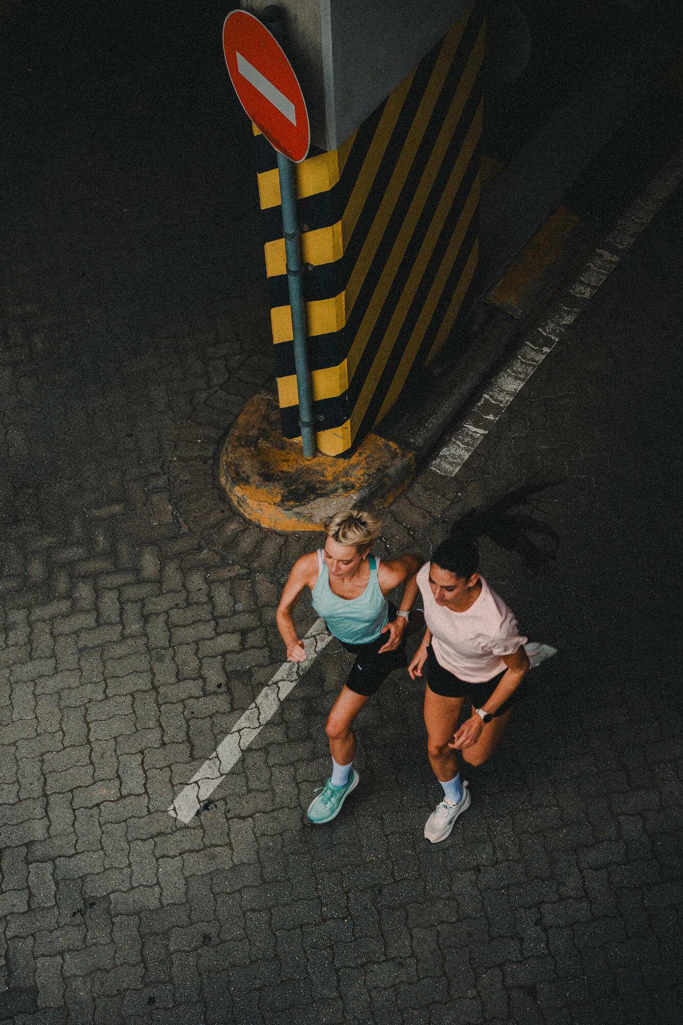 Women's Running & Trail Running Breathable Shorts KIPRUN Run 500 Dry-black - Image 17